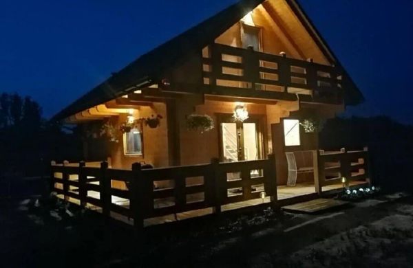 Uroczy nowy domek Karwik