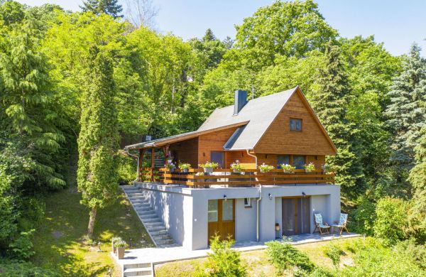 Már Várta-Lak Erdei Wellness Vendégház**** Esztergom