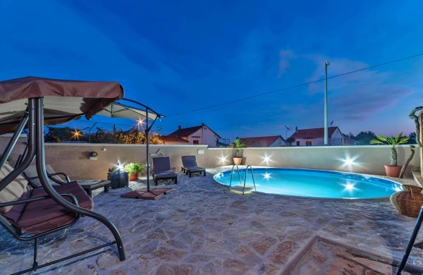 Apartments Bakija Pakoštane