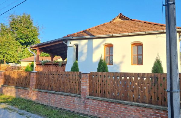Kis Bujdosó Vendégház Tardona