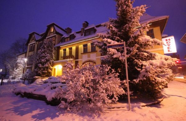 Hotel Karkonosze Kamienna Góra