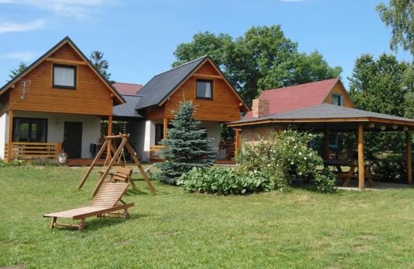 Domki u Goni Karwia