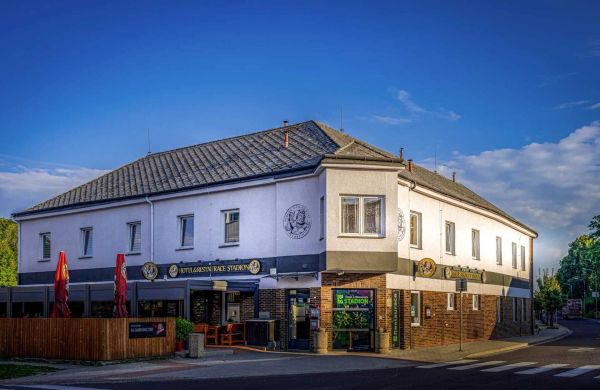 Restaurace a hotel stadion Dačice