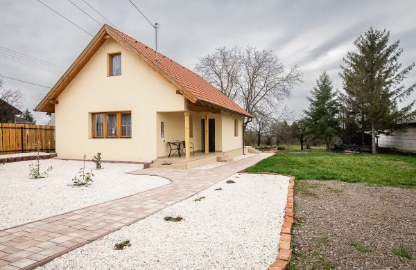 Magnólia Vendégház Nagyréde