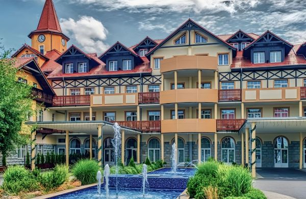 Hotel St. Lukas Sanatorium & SPA Świeradów-Zdrój
