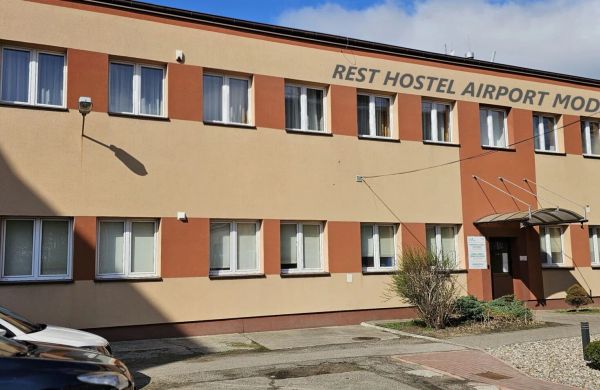 Rest Hostel Airport Modlin