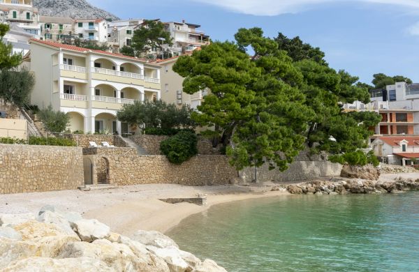 Apartments Beach Dream Mimice