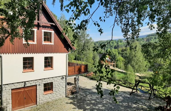 Dom nad Doliną Przesieka k. Karpacza
