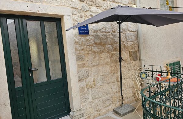 Apartments By The Sea Makarska - 21443