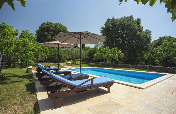 Family Friendly House With A Swimming Pool Valtura, Pula - 22734 Valtura