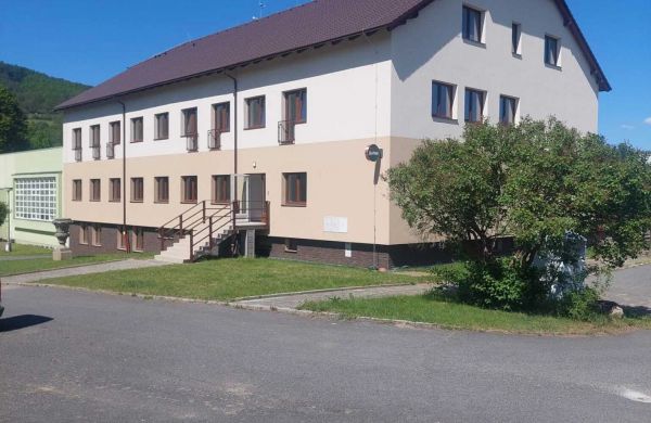 Hotel Manětín