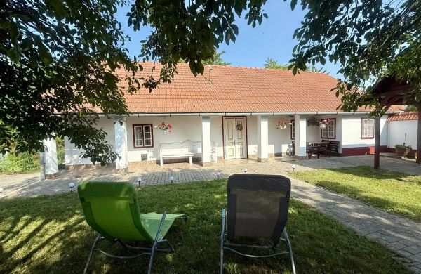Nádirigó Vendégház Poroszló