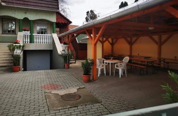 Frikandó Fogadó Jászapáti