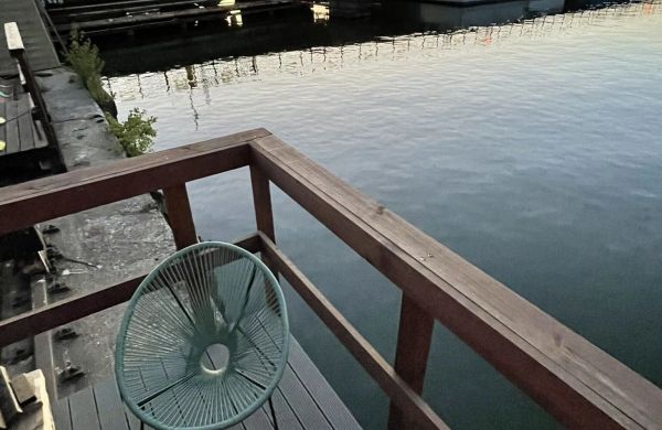Widoki 1 domek na nabrzeżu Stoczni Cesarskiej Gdańsk