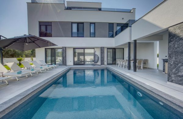 Villa Elena Zaton