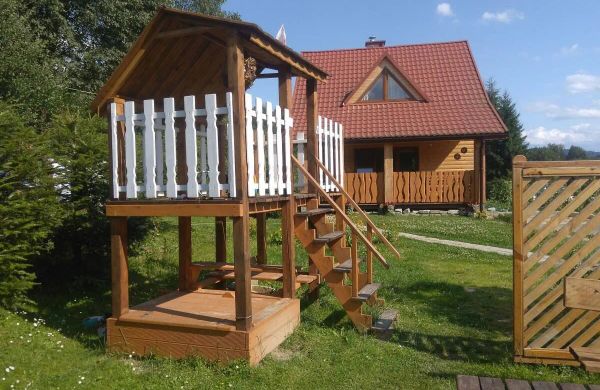 Domek w Górnym Końcu Uherce Mineralne