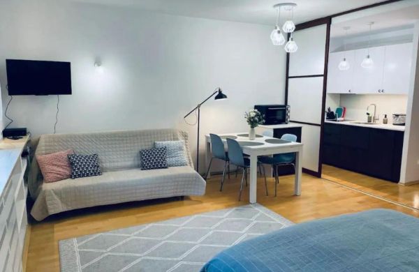 Shiraz Garden Studio