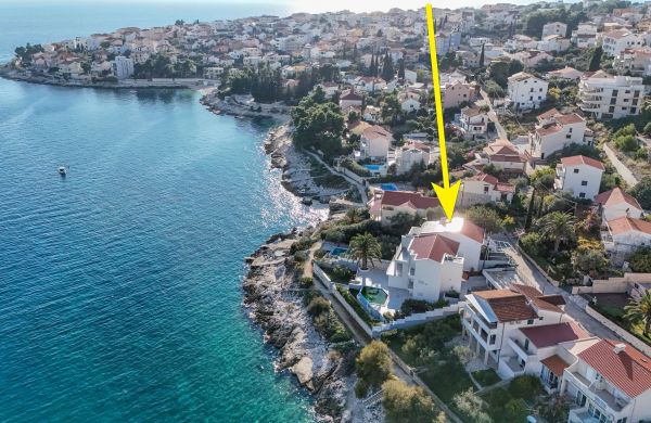 House Sea front Okrug Gornji