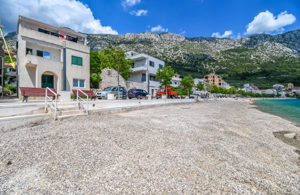 Apartment Tonći Igrane