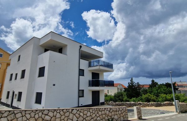 Apartments Matej Novalja