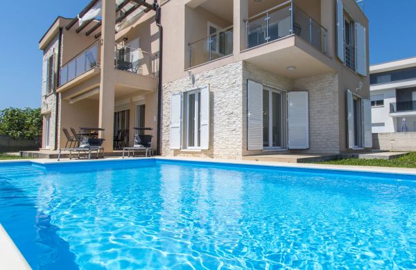 Apartments Pavlović Vodice