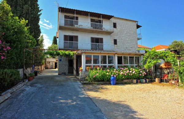 Apartments Mar Sutivan