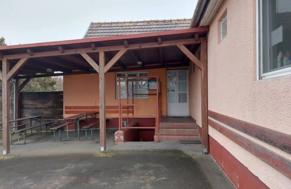 Kéktúra Vendégház Romhány