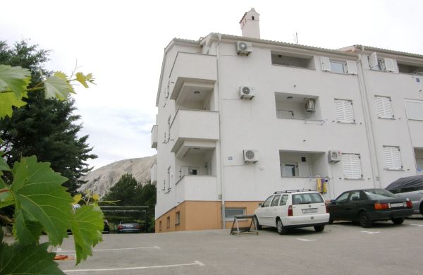 Apartments Irena Baska