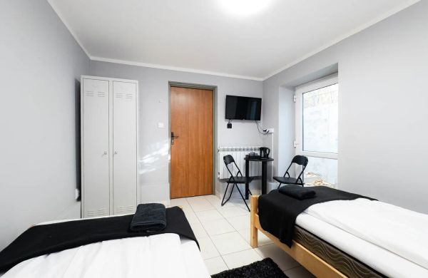 Hostel S35