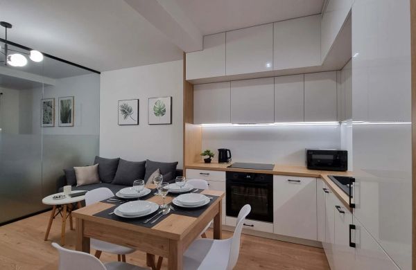 Aleje Wolności 13 | Nowoczesne Studio | Balkon Nowy Sącz