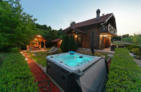 Family-friendly House With Hot Tub Mihalić Selo, Karlovac - 22351 Mihalić Selo