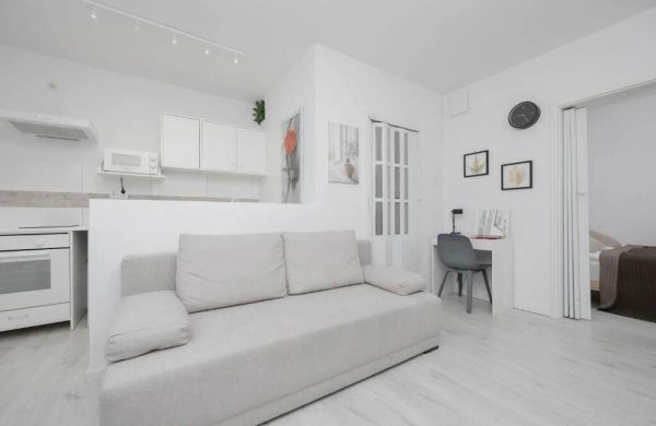 Jasny Apartament z Tarasem i Parkingiem Renters Piaseczno