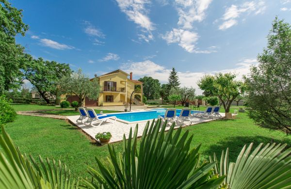 Apartment Residence Adelia 2 Sveti Lovrec
