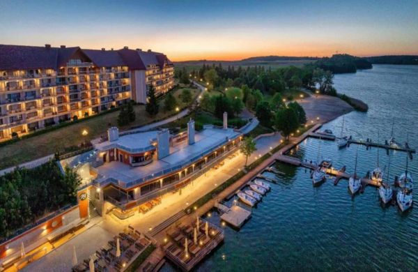 Hotel Gołębiewski Mikołajki