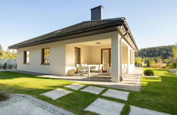 Dom całoroczny z jacuzzi Skarbka House Bałtów