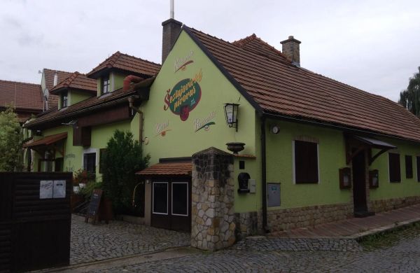 Ubytování v Šestajovickém pivovaru