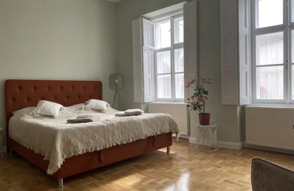 Patak & Stone Apartman Szentendre