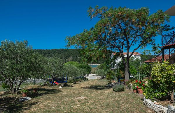 Apartments Šarić Jadrtovac