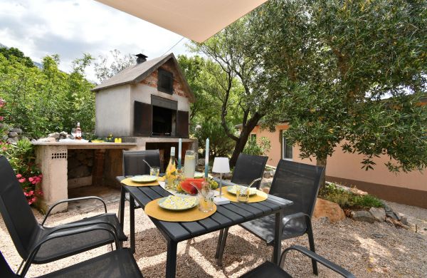 House Velebit by the sea Stinica