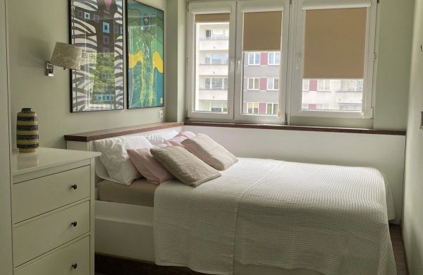 Rokowy przystanek Apartament Warszawa