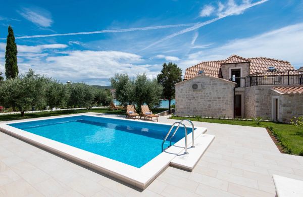 Villa Mirce Loviste