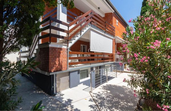 Apartman Starigrad - CDY010