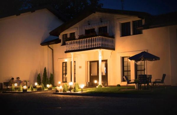 Szafirowy Dwór Hotel & Restauracja Gliwice