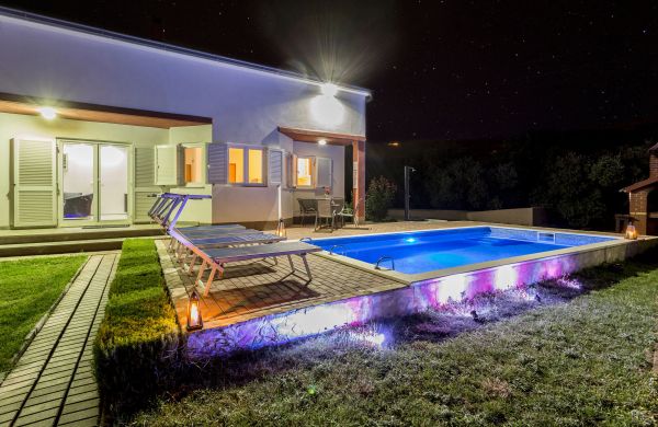 Villa Ezgeta Kastel Novi