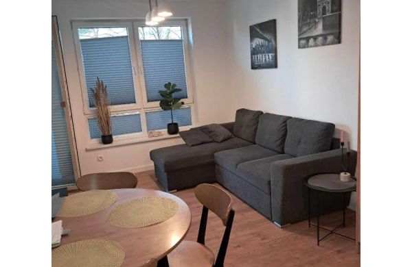 Apartament Julia 1-4 os Starowapiennikowa 42a z balkonem, klimatyzacją i miejscem parkingowym Kielce