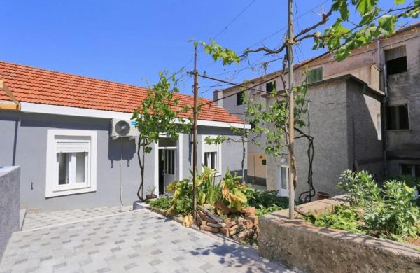 Casa Lorela Sali