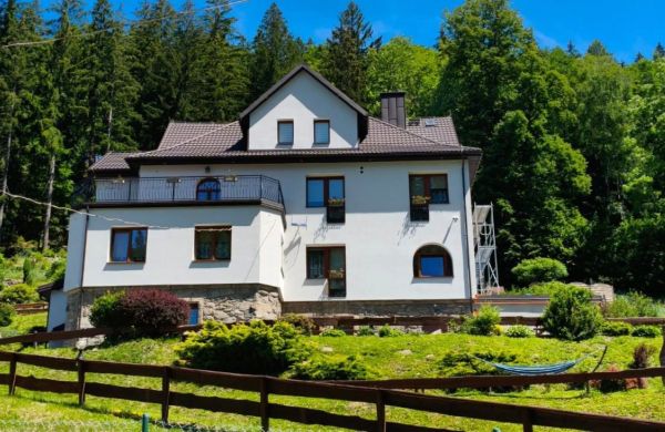 Czarodziejka Pokoje i Apartamenty Międzygórze