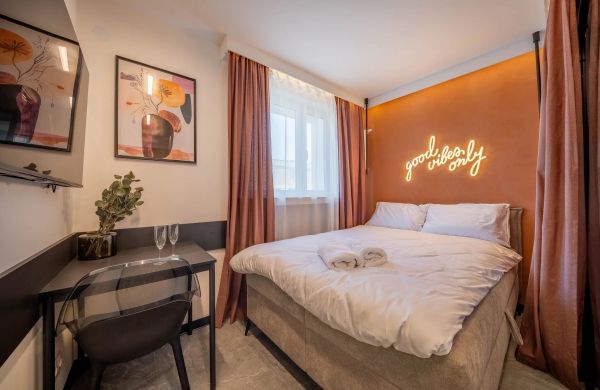 Żurawia Mini Apartamenty by Sofija Warszawa