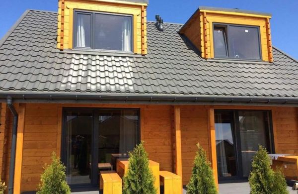 Domki letniskowe La Familia Sianożęty