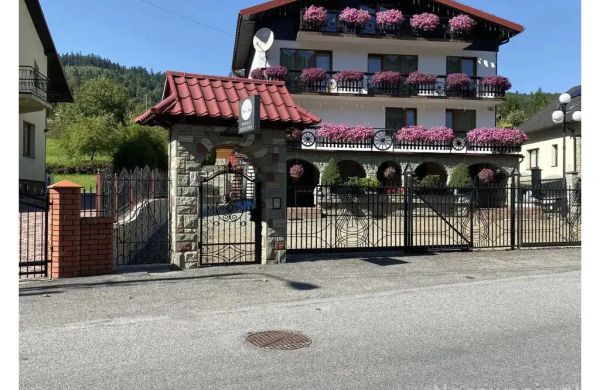 Apartamenty i Pokoje KAMESZKA